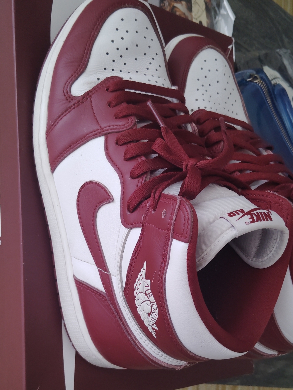Sneakers - Picture 3 of 6
